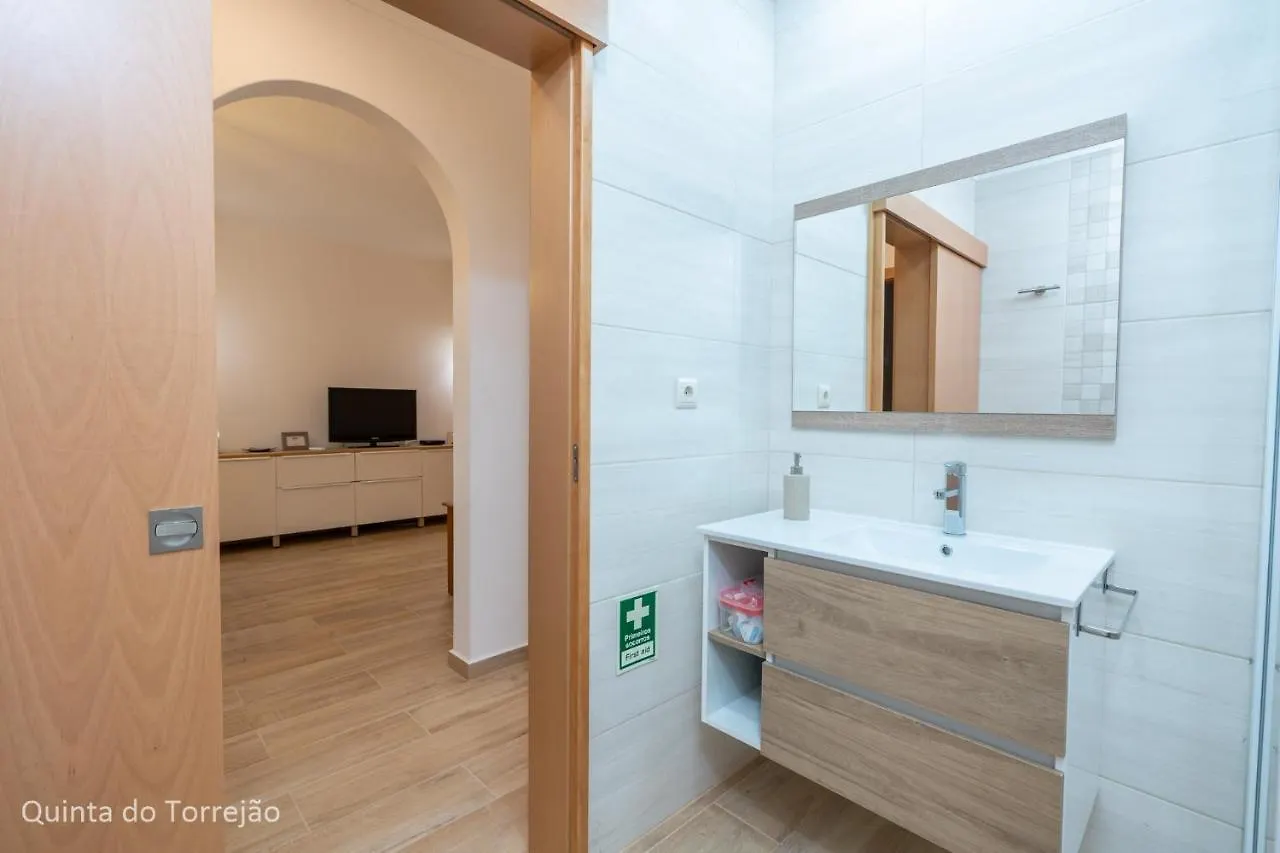 Recently Renovated Apartments With Pool And Wi-Fi Армасан-де-Пера Португалия