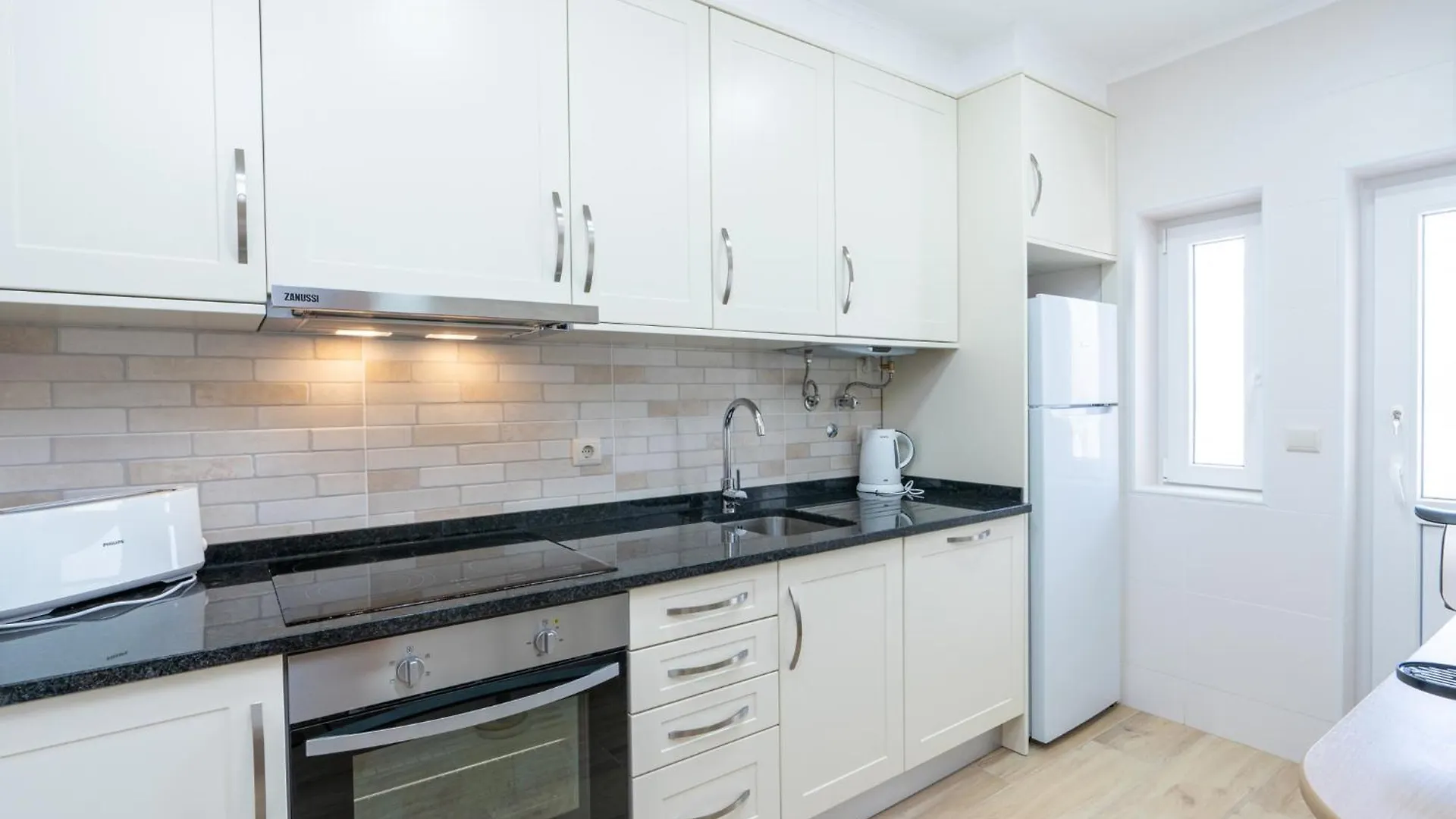 Recently Renovated Apartments With Pool And Wi-Fi Армасан-де-Пера 0*,