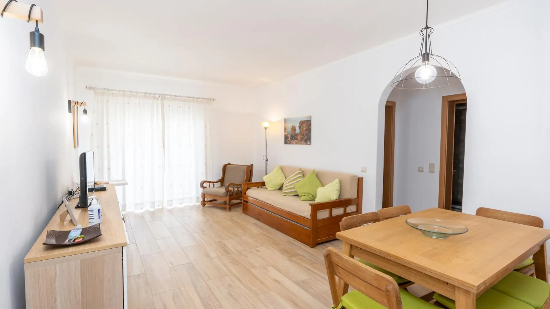 Recently Renovated Apartments With Pool And Wi-Fi Армасан-де-Пера